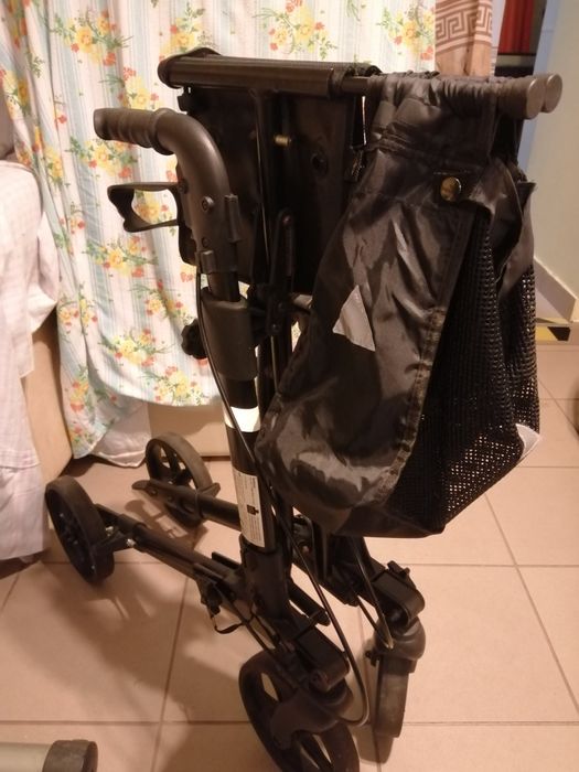 Rolator, chodzik z torbą (409)