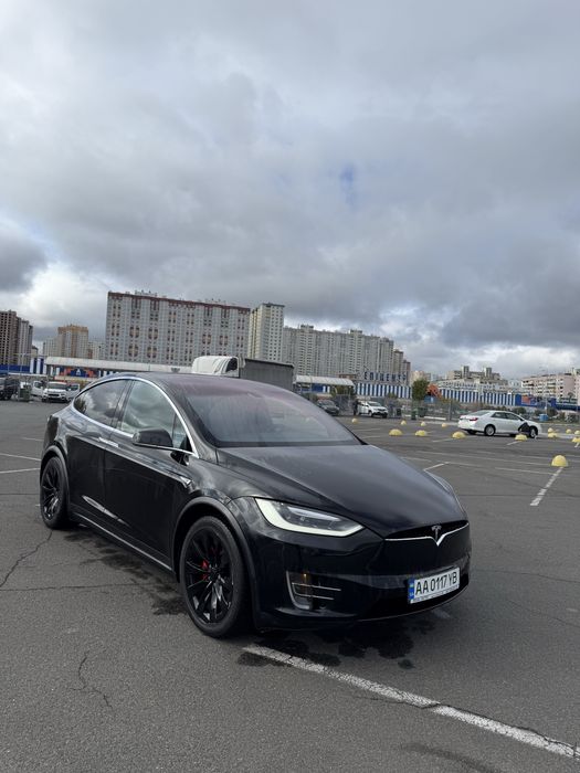 Тесла модел х 84км родного пробега