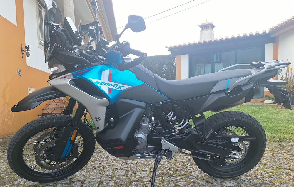 CF MOTO  800mt-x