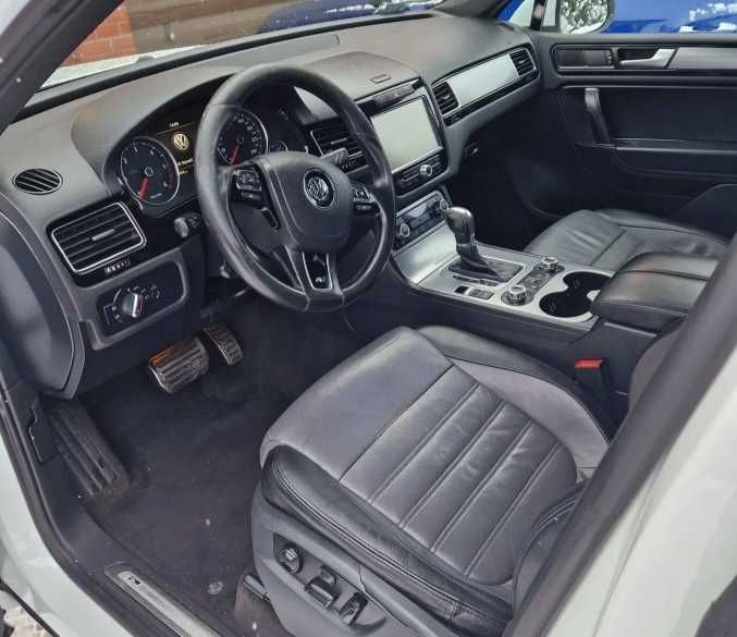 Volkswagen Touareg 3.0 TDI R-Style 2014