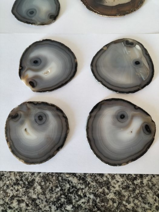Conjunto de bases copos/ garrafa de ágatas brasileira s cinza e castanha