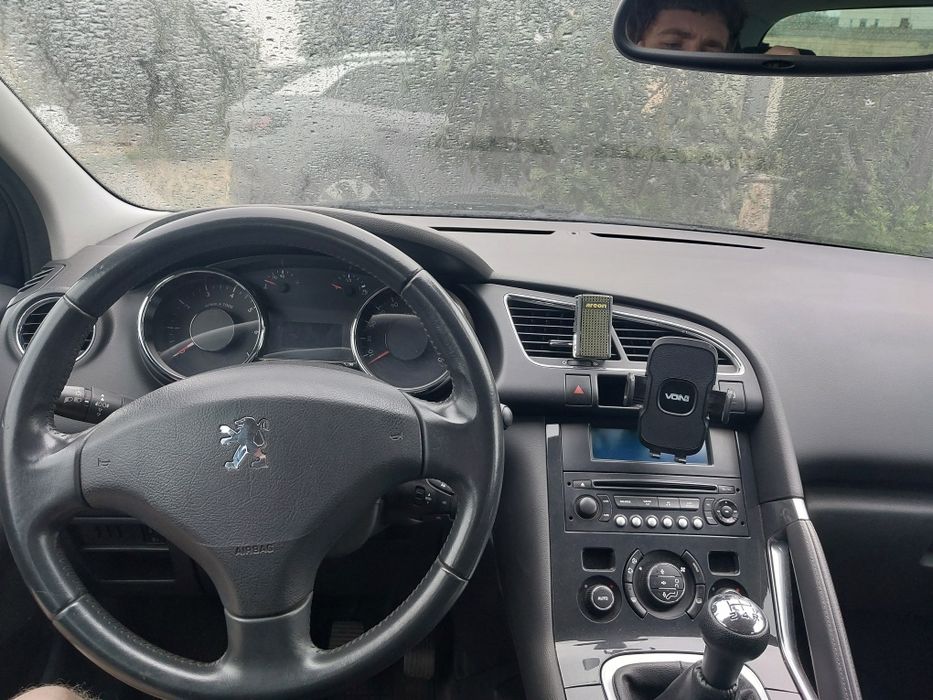 Peugeot 3008 2011