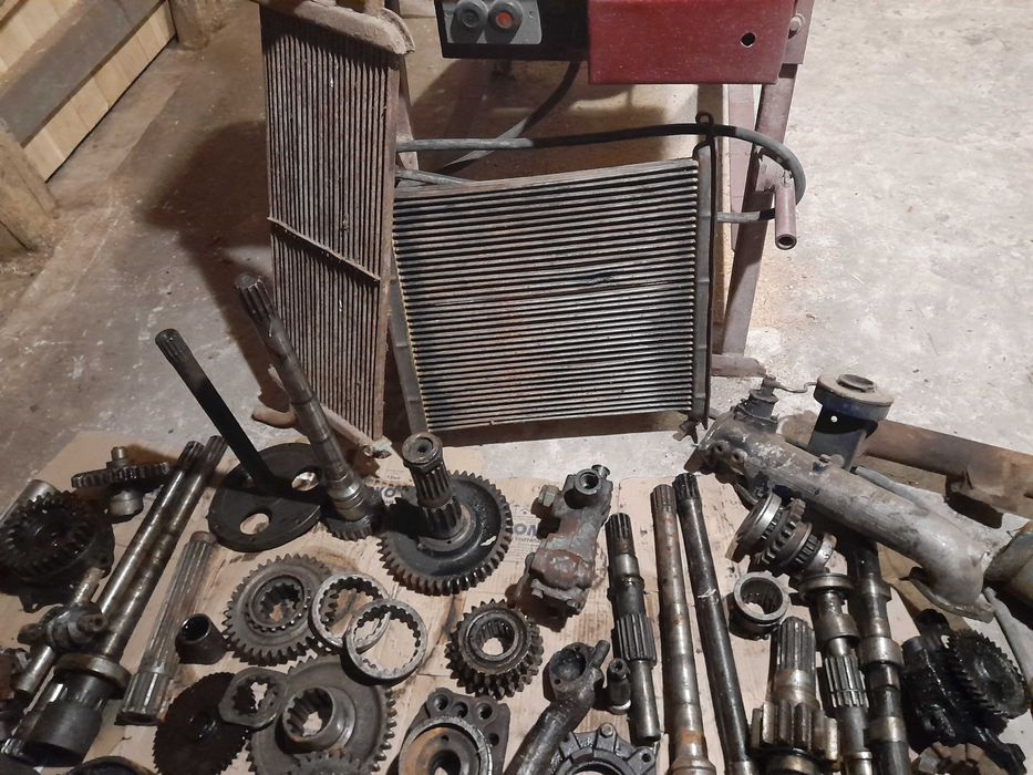 Запчасти до МТЗ Б/У