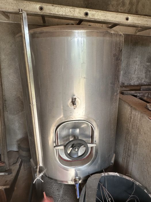 Cuba em Inox (semi-nova) de 1000 litros