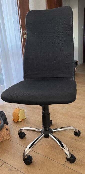 Krzesło biurowe czarne