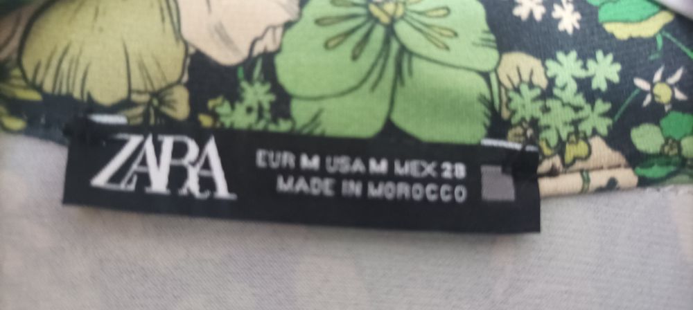 Платье зелёное в цветочек