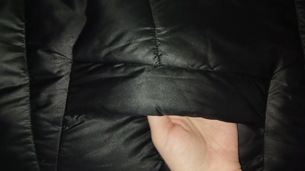 Зимова жіноча куртка пуховик