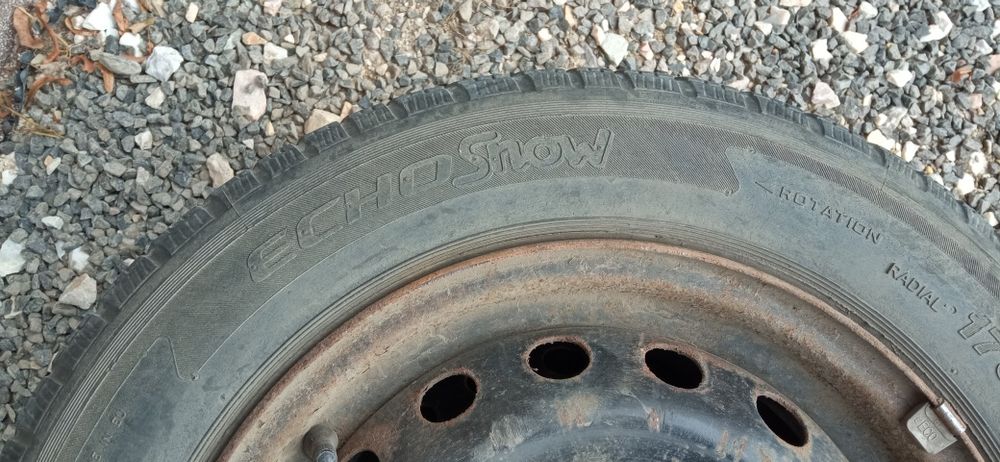 Koła felgi ET36 4x100 opony zimowe Nissan Micra 175/65R 14