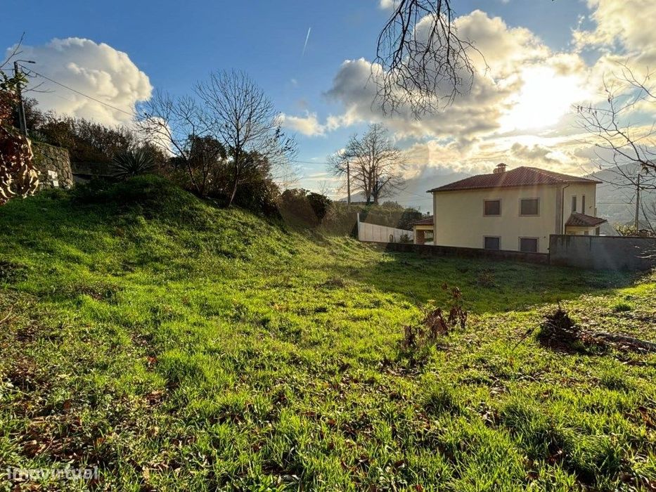 Terreno Urbanizável 622 m² - Bárrio - Ponte de Lima
