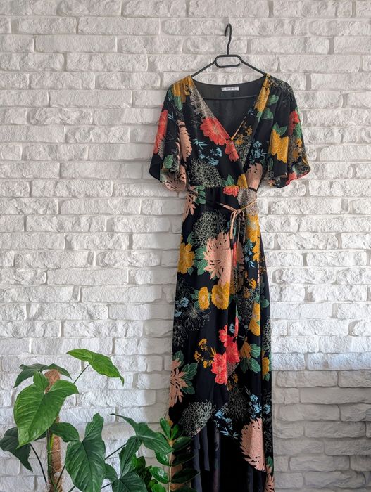 Glamorous asymetryczna sukienka w kwiaty
