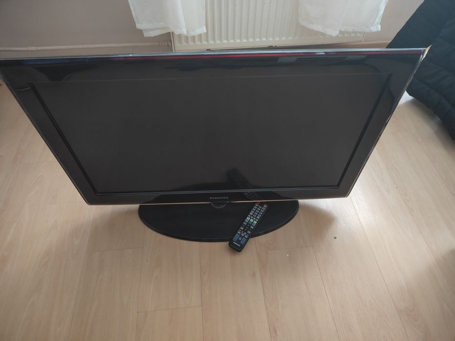 Telewizor Samsung 37 cali