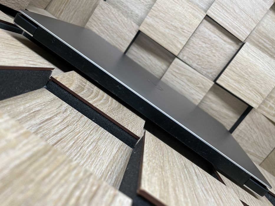 №5439 Ноутбук Dell XPS 15 9560 UHD IPS GTX1050/i5-7300HQ/RAM16/SSD512