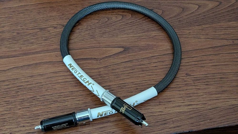 Neotech's NEVD cable with WBT plugs