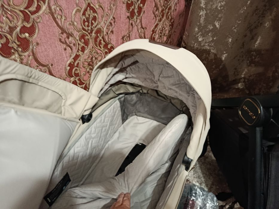 Продам коляску Карело ультра
