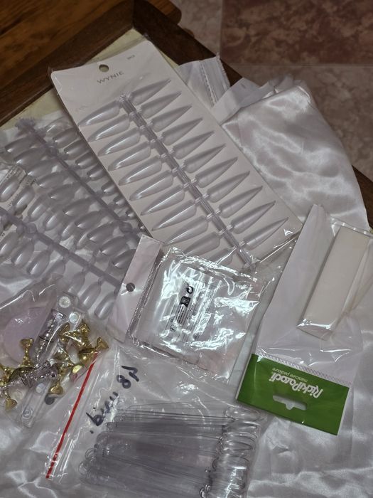 Materiais Acrilico HN e acessorios