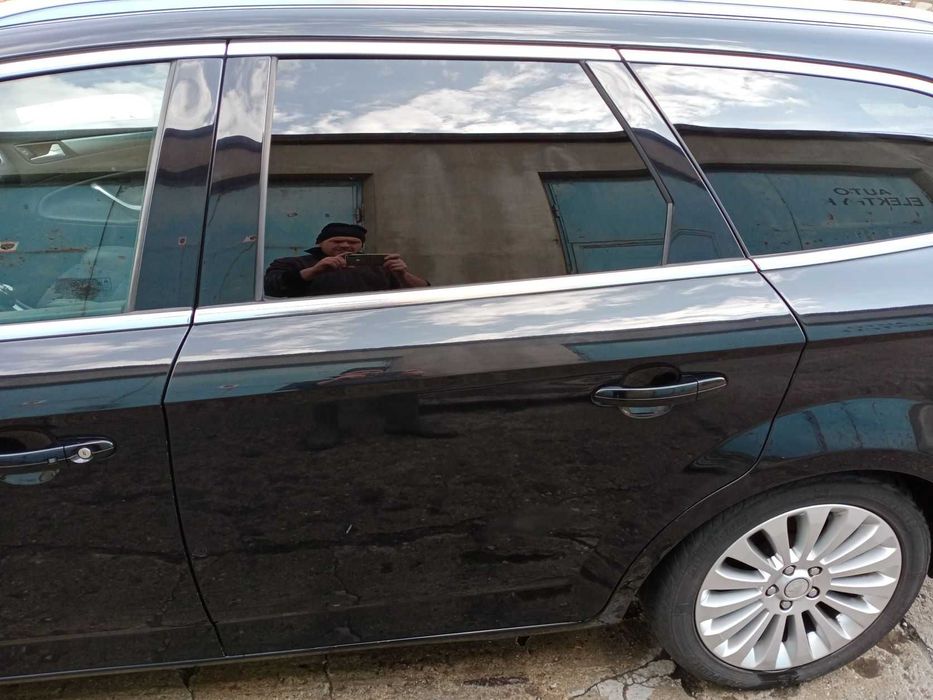 Ford Mondeo MK4 LIFT KOMBI - drzwi tylne tył lewe lewy kpl G6 TITANIUM