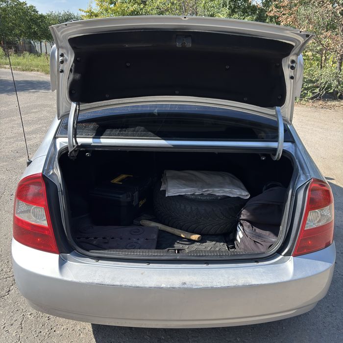 Kia Cerato 1 2005