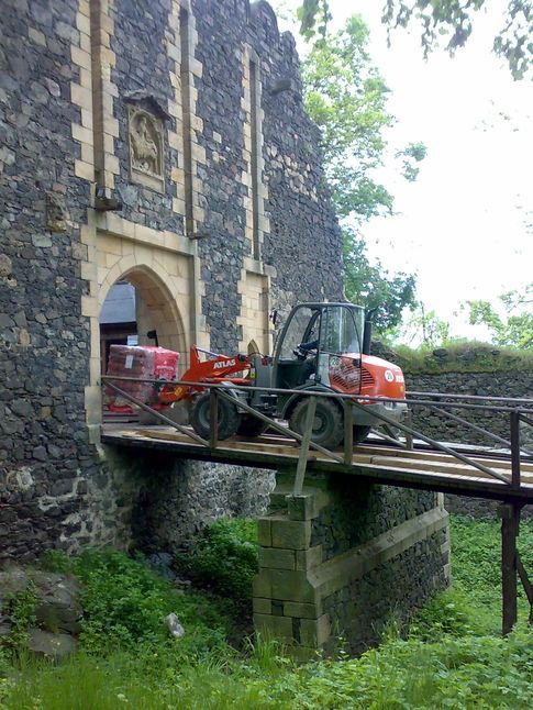 Wynajem koparka minikoparka koparko ładowarka sprzęt budowlany