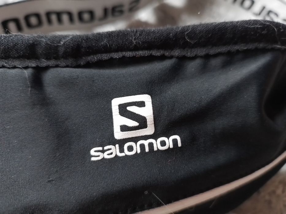 Jak nowa saszetka nerka Salomon mała sprytna klucze pieniądze telefon rower