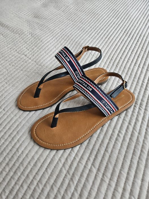 Granatowe japonki sandałki Tom Tailor 40