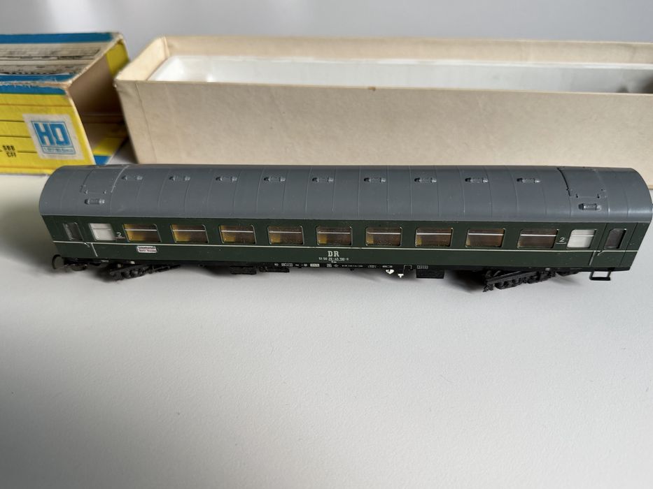 Sprzedam wagon osobowy  H0 PIKO DR 5/6509