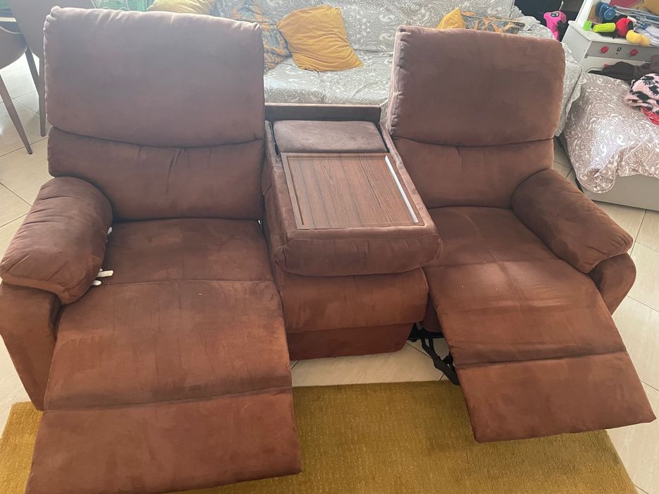 Sofa 3 lugares  em prefeito estado