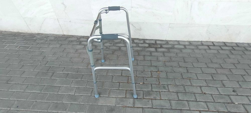 Andarilho para idosos como novo 20€