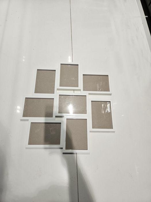 Ramka duża na 8 zdjęć 13x18 cm biala VAXBO IKEA