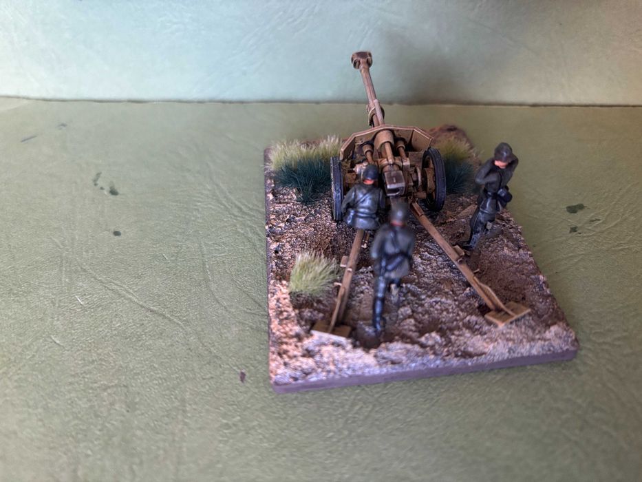 Niemiecka Haubica 105 mm - model kolekcjonerski w skali 1/72