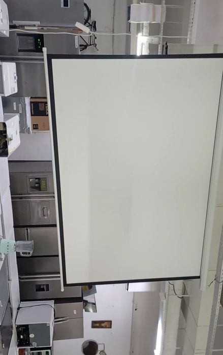 Tela do projetor elétrico 2m2