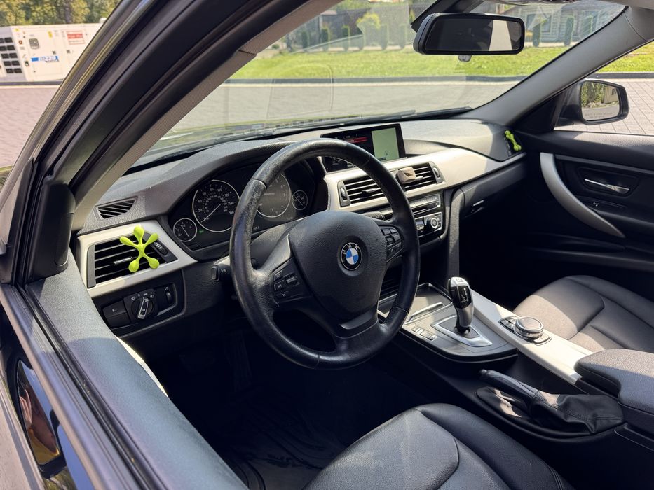 BMW F30 2015 xdrive