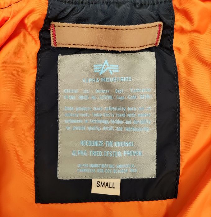 Alpha Industries damska granatowa kurtka bomberka w rozmiarze S