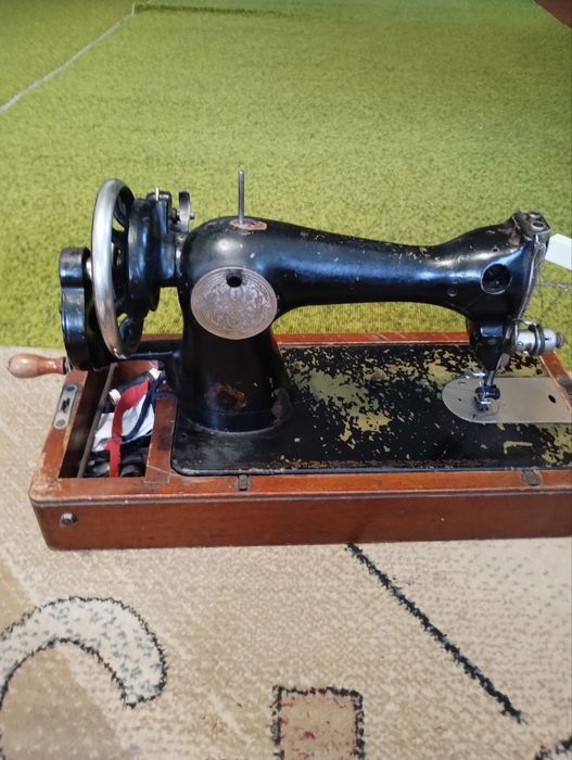 Продам швейную машинку Подольск