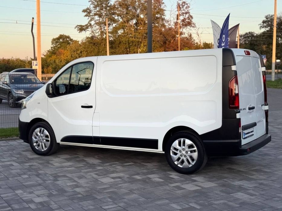 Renault Trafic 2021 freshauto