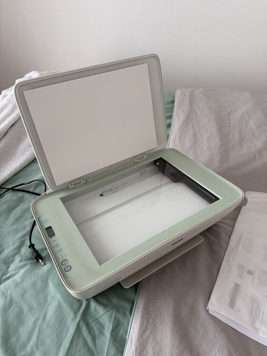 Impressora, copiadora e skan hp2700