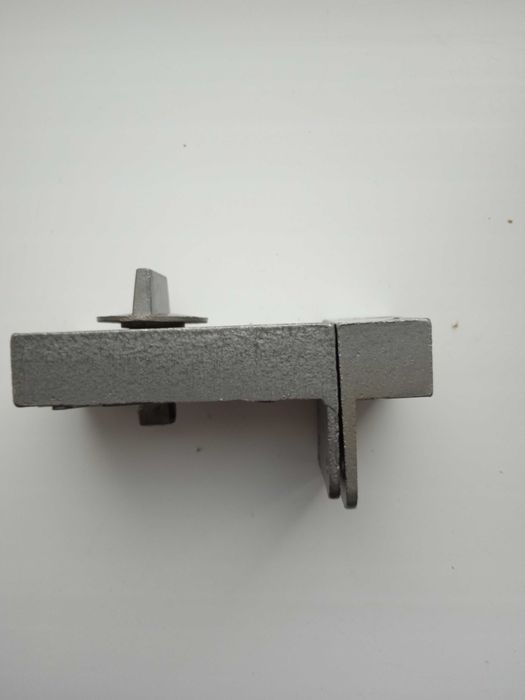 Замок ригельный.