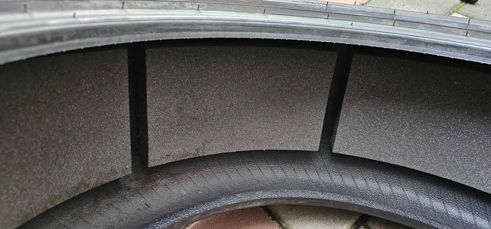 Продам пару зимових шин 255/45 R19 Pireli