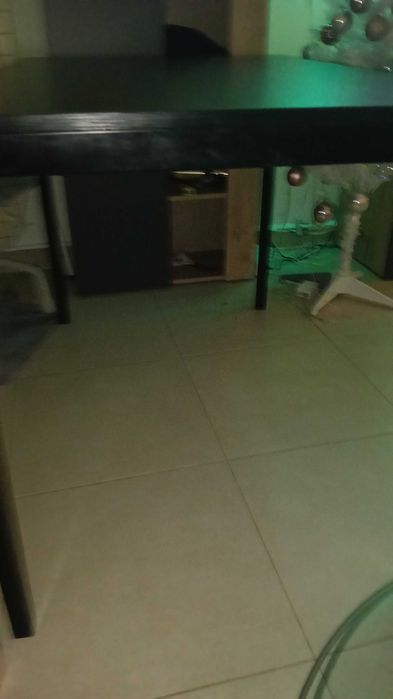 Mesa 110×67 com 4 cadeiras