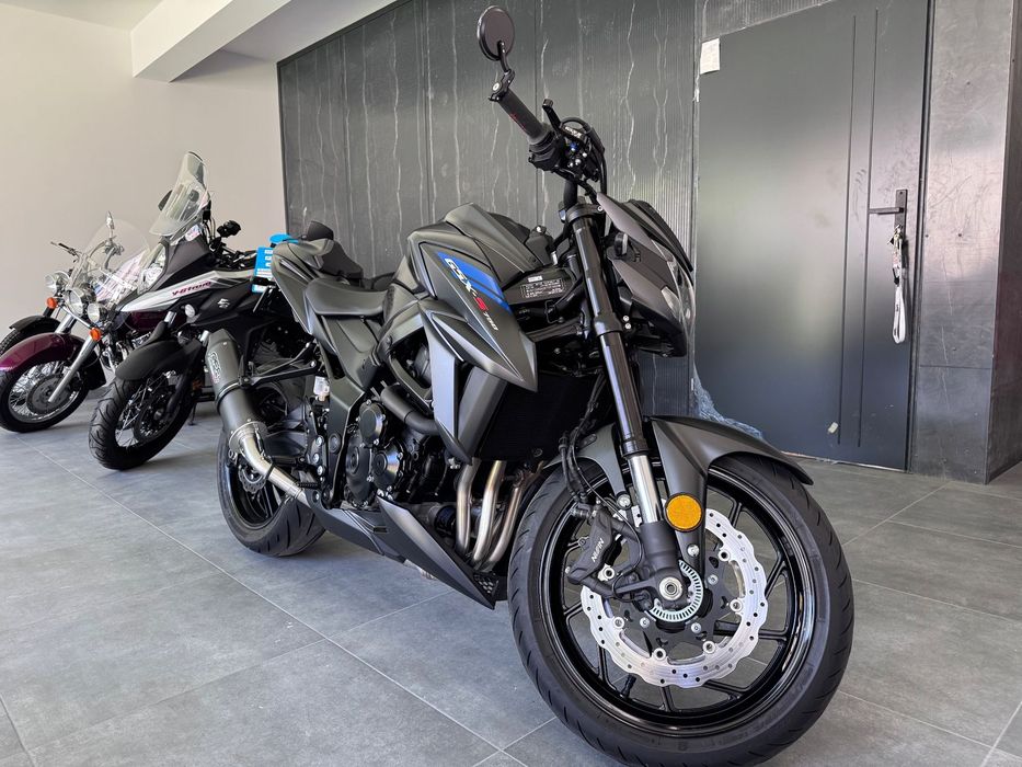 Suzuki