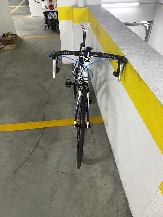 Bicicleta de Estrada Trek Alpha Alumínio (Equipada Bontrager)