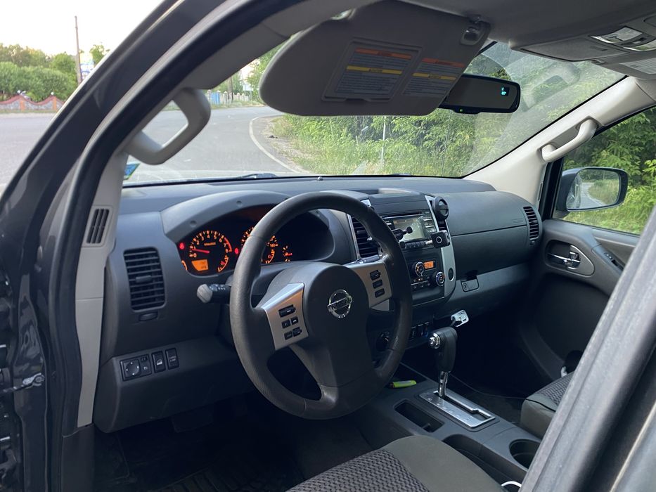 Nissan Frontier SV 4x4