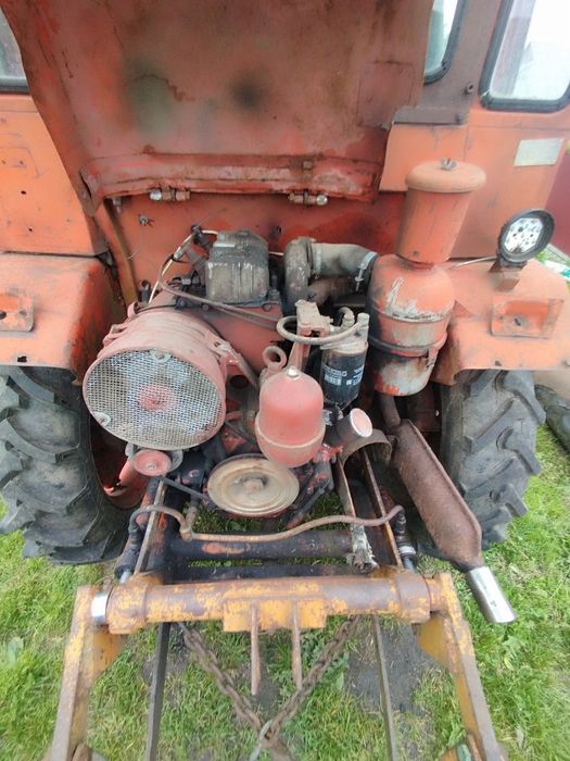 ХТЗ Т-16 в доброму стані