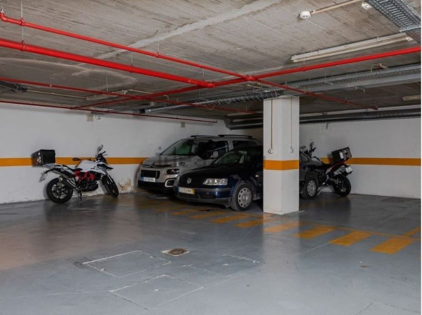 Lugar de Estacionamento em Garagem, Estefânia/Saldanha