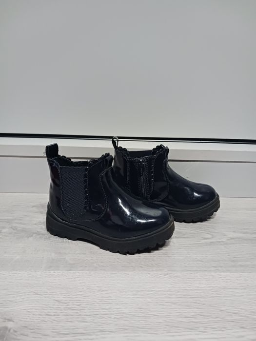 Lakierkowe botki zara rozm. 23