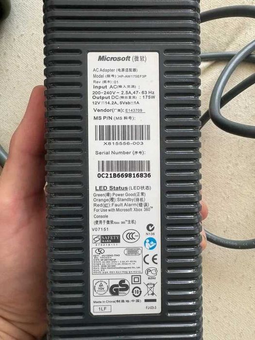 Xbox 360 oryginalny zasilacz 14,2A kabel tv AV orygailne słuchawki zestaw sprawne Xbox