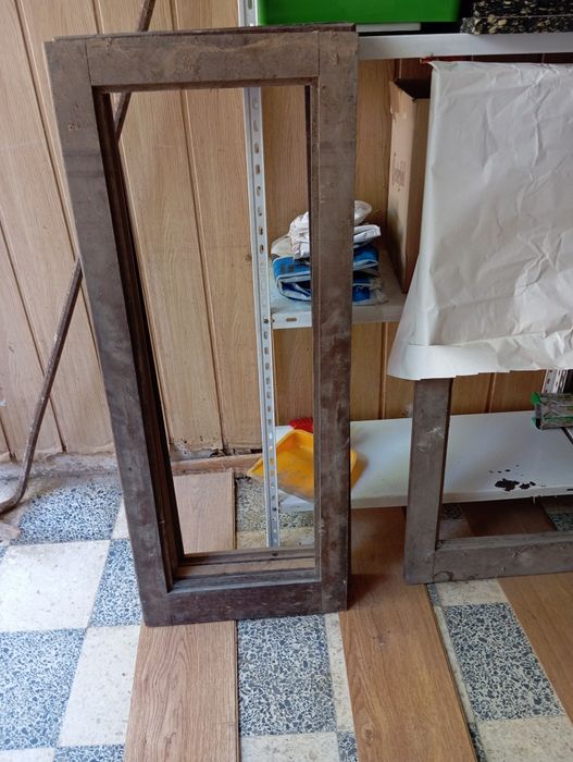 Vendo Janelas em madeira
