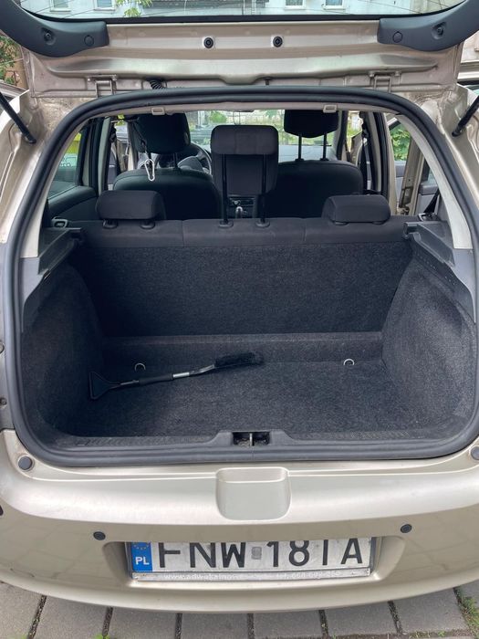 Renault Clio III rok 2007, poj. 1,4 benzyna, przebieg  184.731 km
