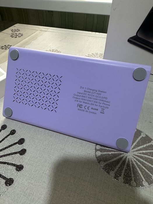 Бездротовий зарядний пристрій 3 в 1 ALITKVRE  JJT-A80