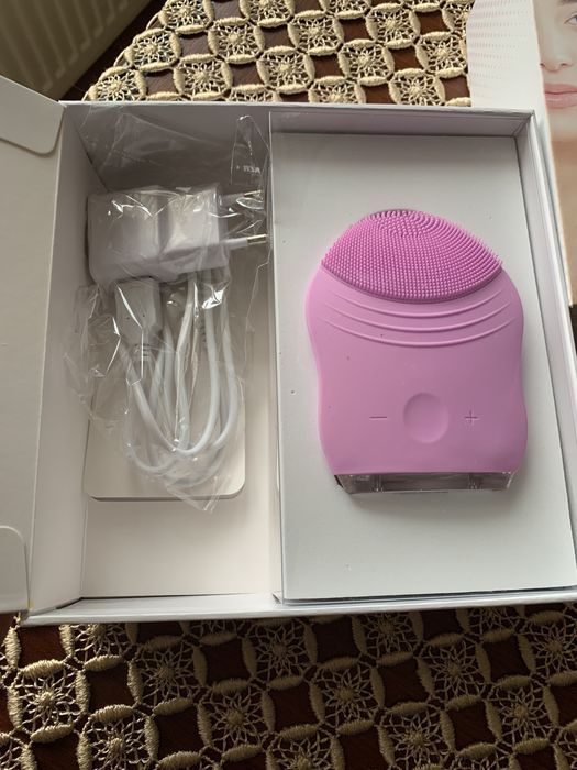 Szczoteczka soniczna, silikonowa do twarzy  Fineness Pro FE-L V— NOEA