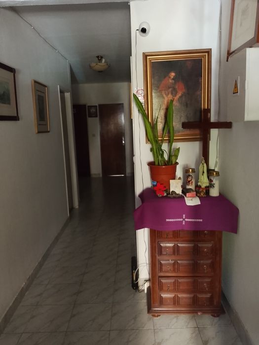 Alugo quarto Santo Antonio dos cavaleiros. Cidade nova